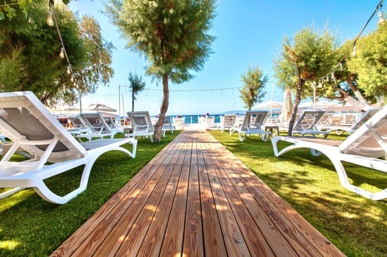 Ali's Beach Otel *